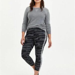 Torrid  Size3 Sporty Camo Leggings